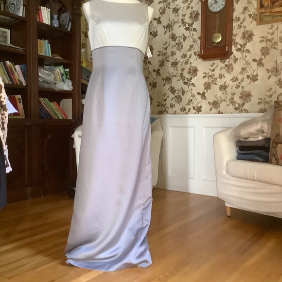 Jim Hjelm Occasions Special Occasion Dress Gown Beige Size Small - Picture 12 of 12